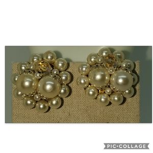 Vintage Clip-on Pearl Cluster Earrings